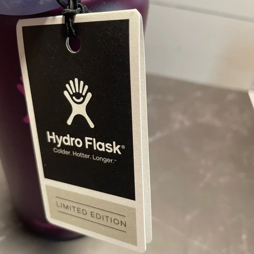 Hydro Flask 32 oz Wide Mouth with Flex Straw Cap in Sugarplum - Picture 8 of 11